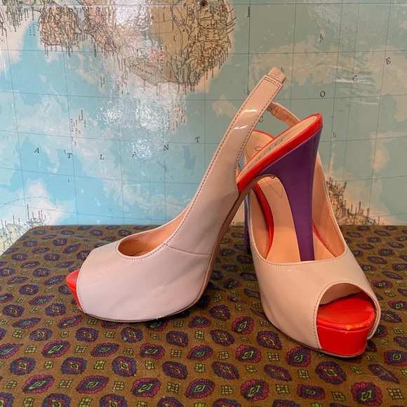 Guess Tan/Orange/Purple Stiletto Heals Size 7 - Picture 8 of 8
